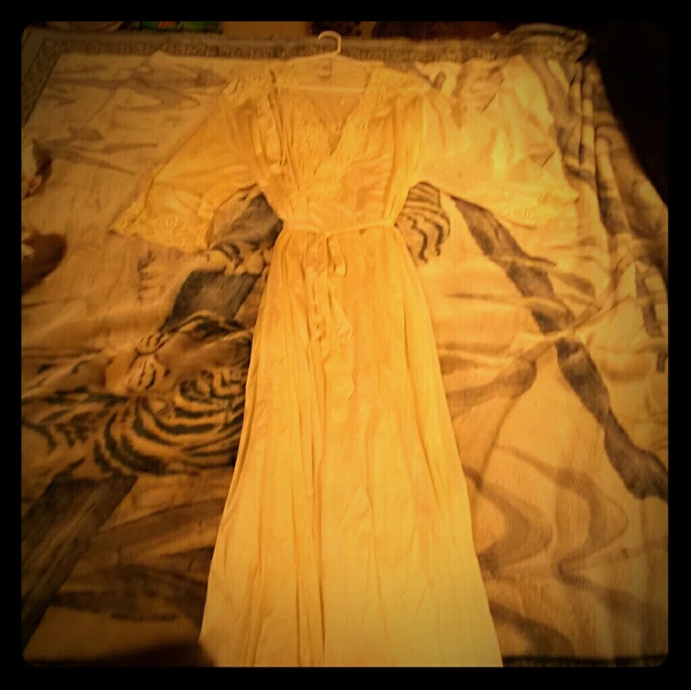 Vintage 3x Shadowline peignoir